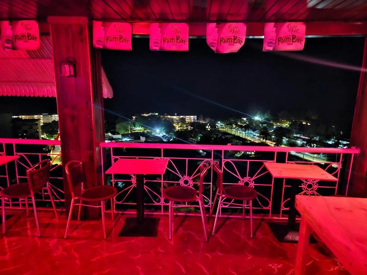 Big Apple Hotel Montego Bay 4*,  Jamaica