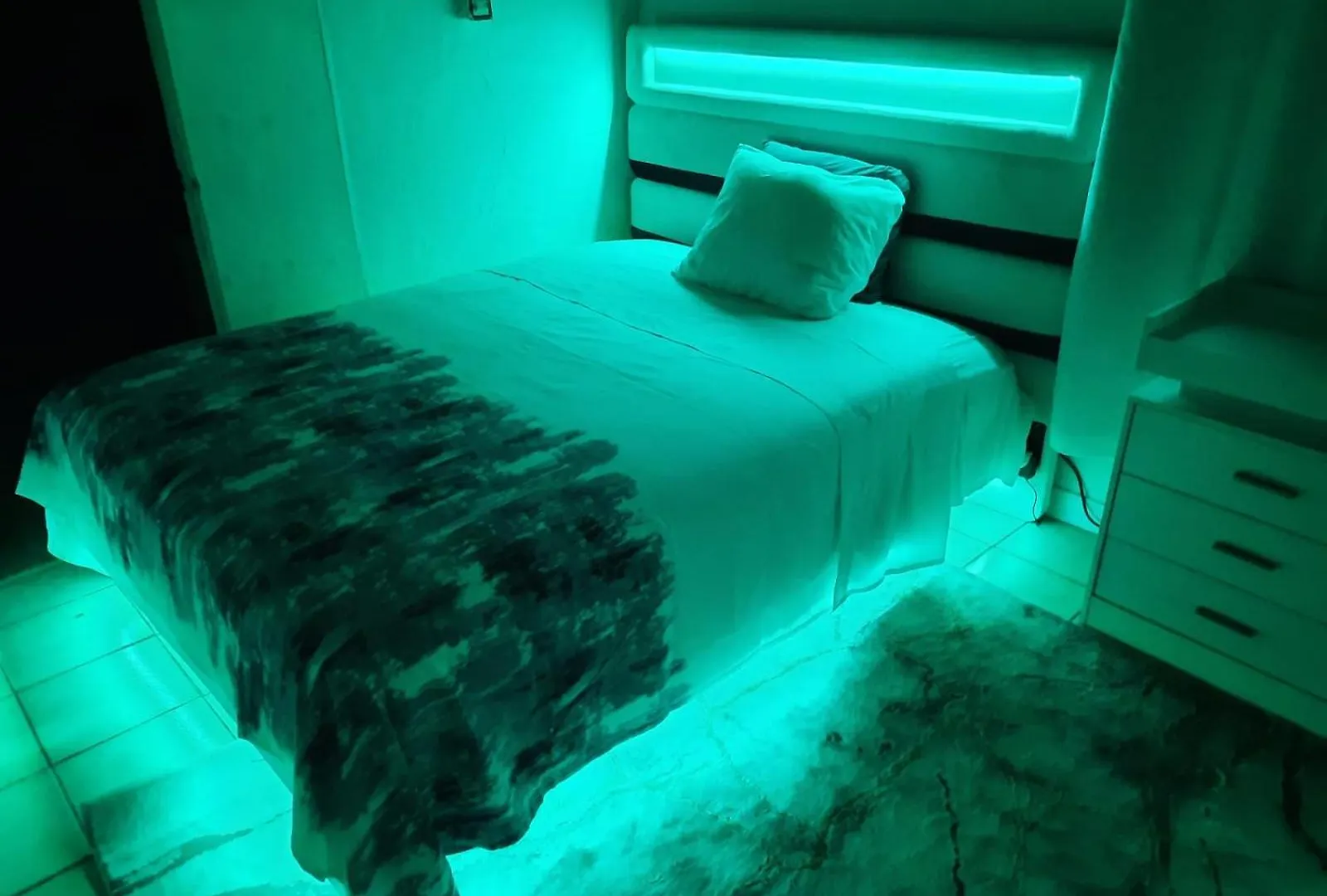 Big Apple Hotel Montego Bay 4*,  Jamaica